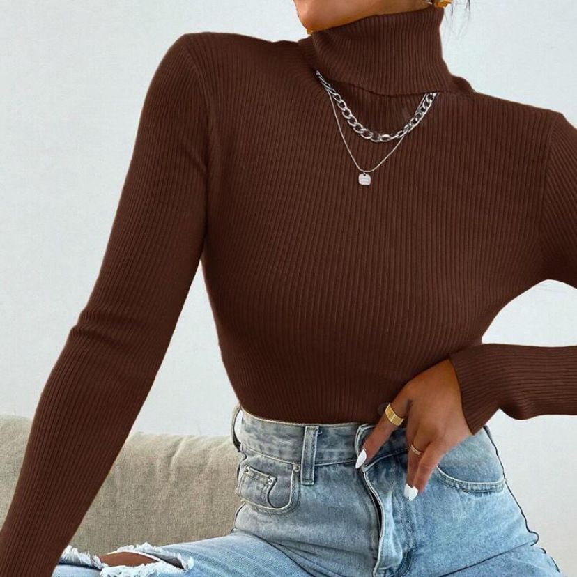 p2Women’s Turtleneck Long Sleeve Top